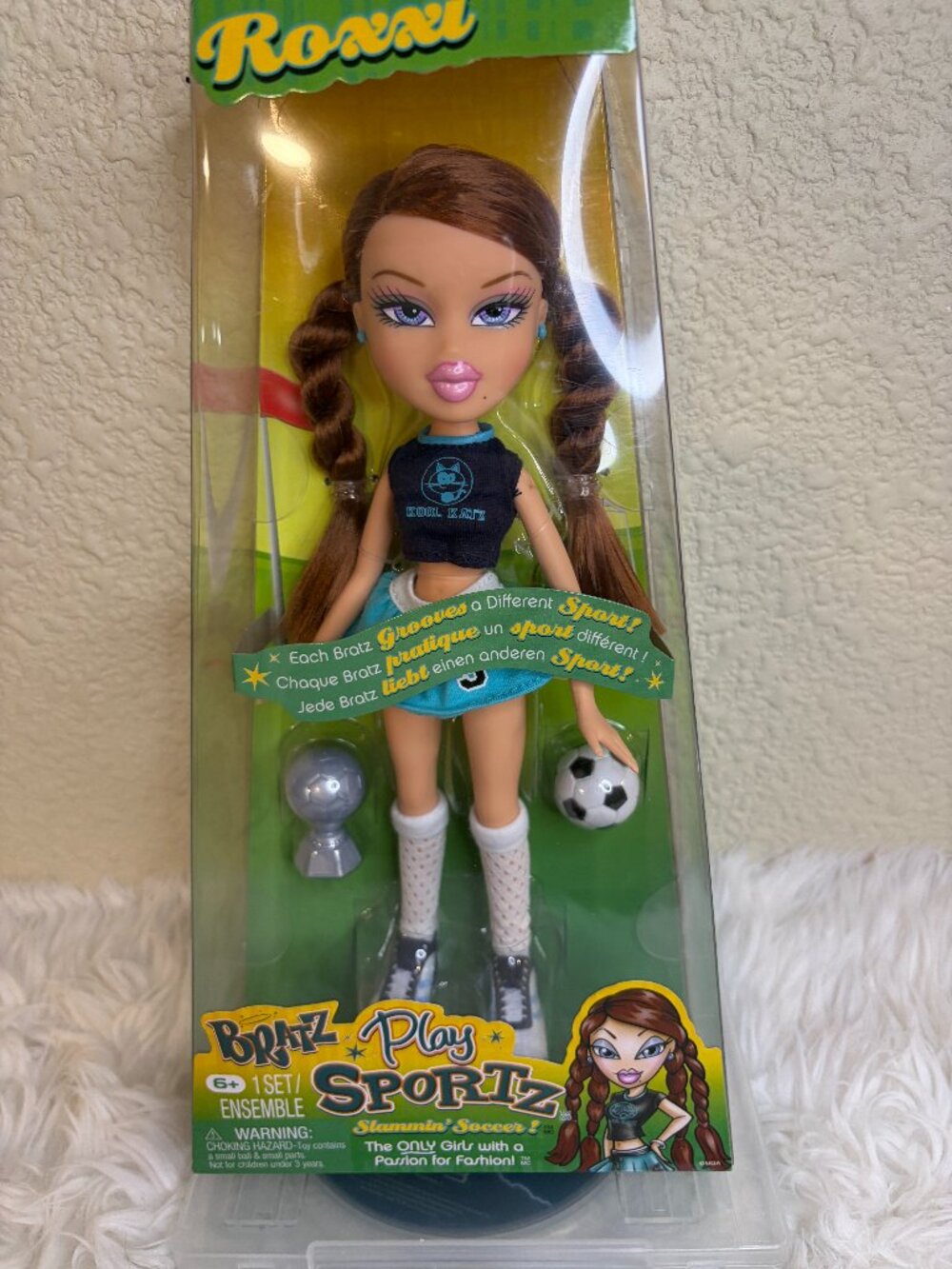 Bratz Play Sportz Roxxi Slammin Soccer Doll NRFB New Sealed MGA